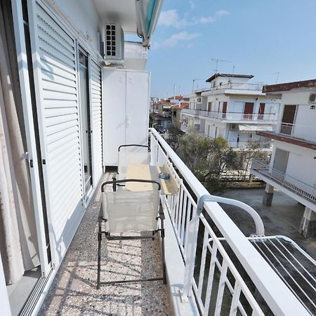 Themis 40 Steps From Beach Paralia Dionysiou Exterior photo